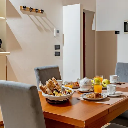 -near Arena & Giuletta- Pet Friendly Mazzini Palace * Verona