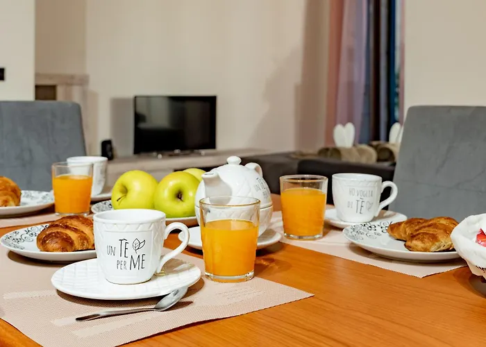 Arena Luxury Experience Elegant 78sqm Flat In Via Mazzini 5 People Apartment-fast Wifi & Elegant Balcony * Verona