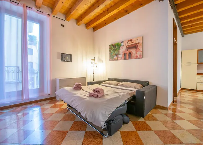Appartement Arena Luxury Experience Elegant 78sqm Flat In Via Mazzini 5 People Apartment-fast Wifi & Elegant Balcony